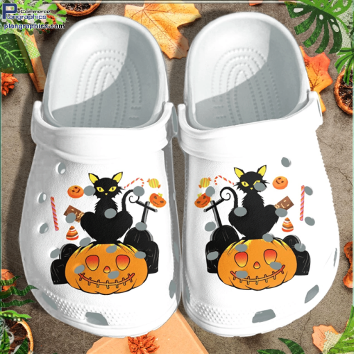 black cat sitting on pumpkin shoes halloween clog crocs crocband clog 0Wg8u