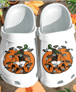 couple gnomes in pumpkin bats shoes clog halloween crocs crocband clog WoN6v