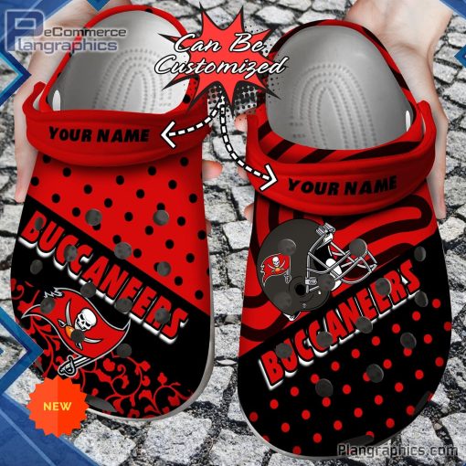 football crocs personalized tampa bay buccaneers polka dots colors clog shoes 34 G4TIs