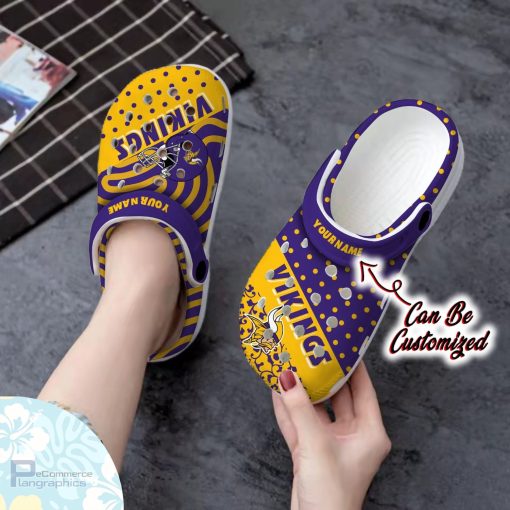 personalized minnesota vikings polka dots colors clog shoes football crocs 2 qjcr3j