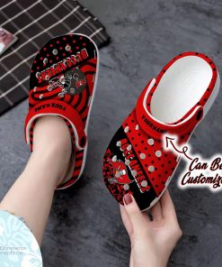 personalized tampa bay buccaneers polka dots colors clog shoes football crocs 2 ubczkf