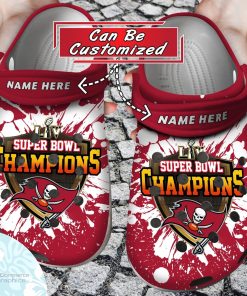 personalized tampa bay buccaneers super bowl lii clogs shoes football crocs 1 k1igvw