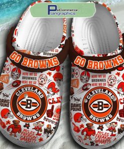 cleveland-browns-here-we-go-brownies-dawg-pound-crocs-shoes-cleveland-browns-footwear-1